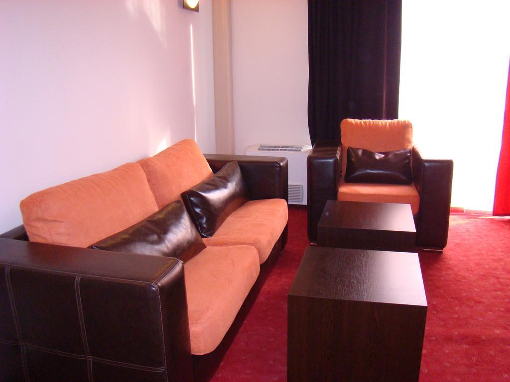 Hotel Byalo More Banite Ruang foto
