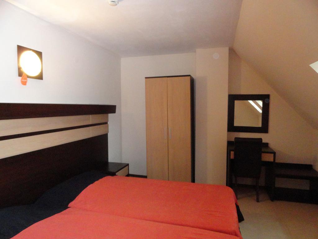 Hotel Byalo More Banite Ruang foto