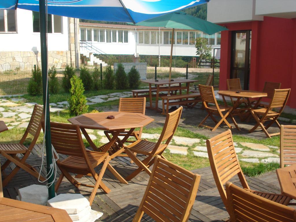 Hotel Byalo More Banite Bagian luar foto