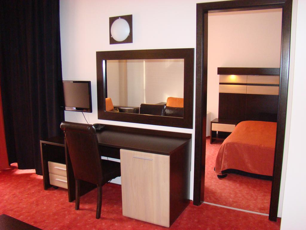 Hotel Byalo More Banite Ruang foto