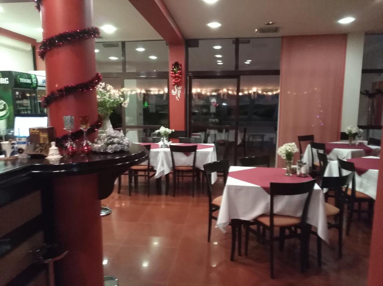 Hotel Byalo More Banite Bagian luar foto